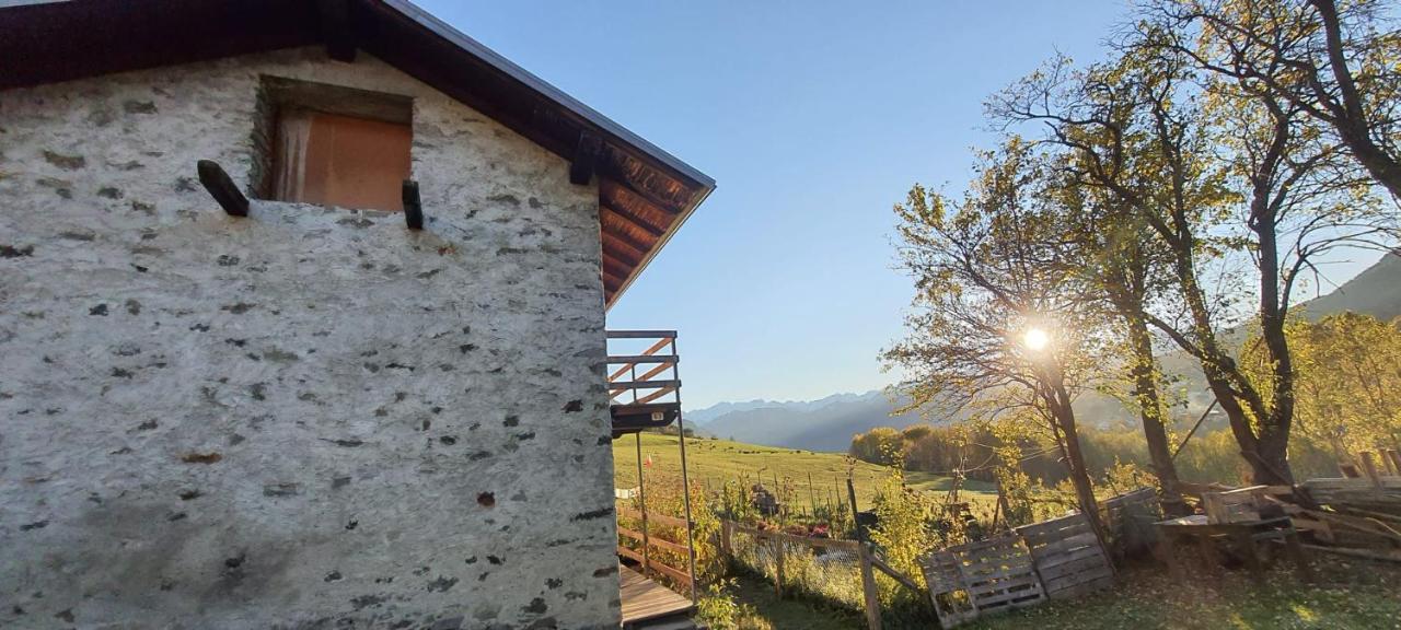 Casa Indipendente Val D'Ayas - Challand Saint Anselme Eksteriør bilde
